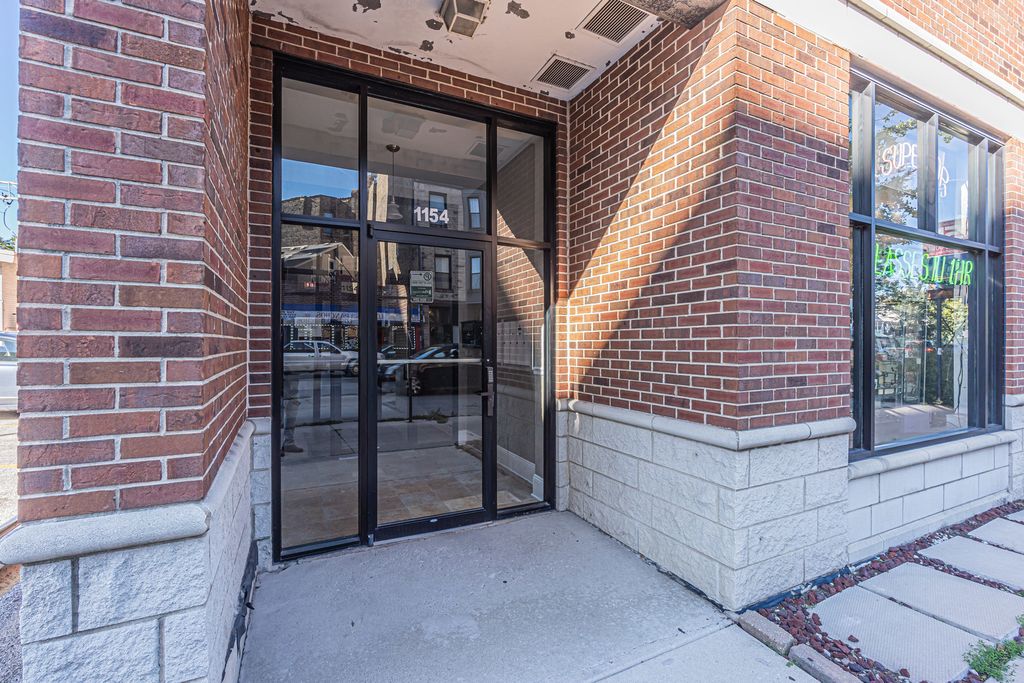 1154 W Diversey Parkway 2W, Chicago, IL 60614 — photo 2