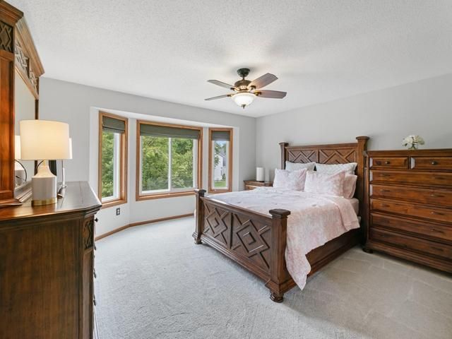 7325 Jordon Avenue S, Cottage Grove, MN 55016