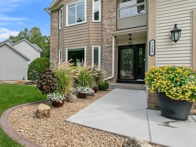 7325 Jordon Avenue S, Cottage Grove, MN 55016