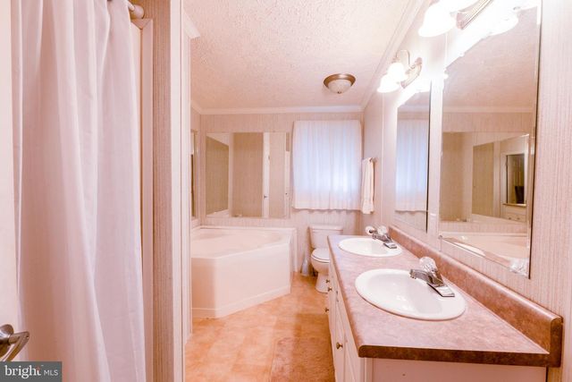 89 BASKET DR, Martinsburg, WV 25403