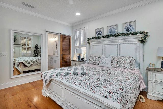 242 McIntosh Ave, St Simons Island, GA 31522