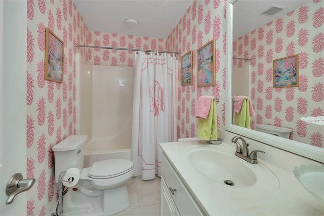 242 McIntosh Ave, St Simons Island, GA 31522