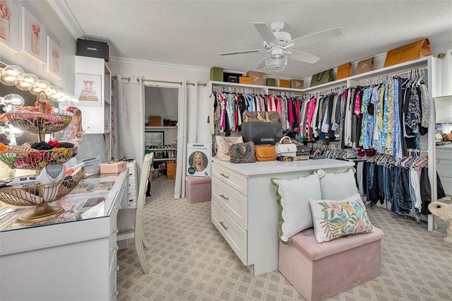 242 McIntosh Ave, St Simons Island, GA 31522