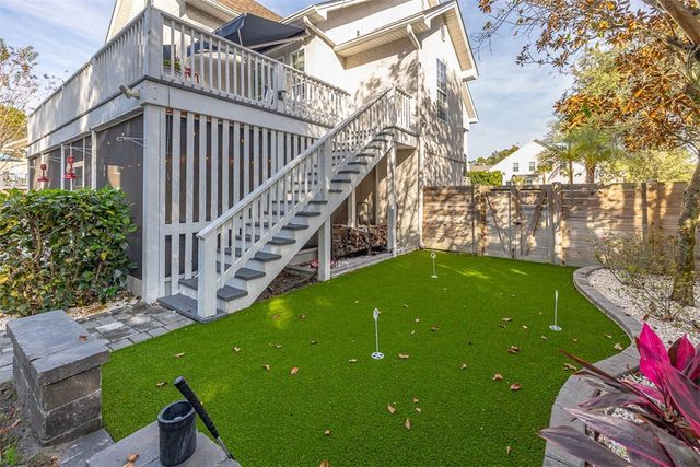 242 McIntosh Ave, St Simons Island, GA 31522