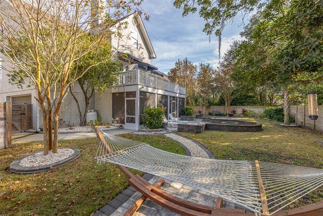 242 McIntosh Ave, St Simons Island, GA 31522