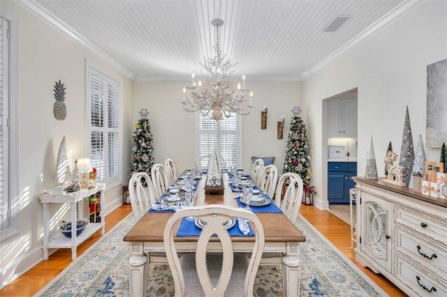 242 McIntosh Ave, St Simons Island, GA 31522