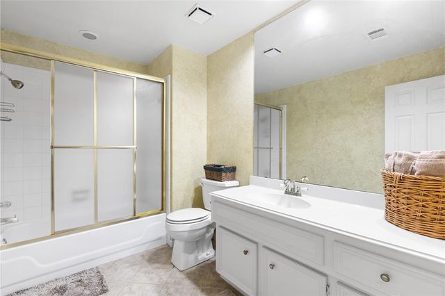47 Sterling Street, Sugar Land, TX 77479