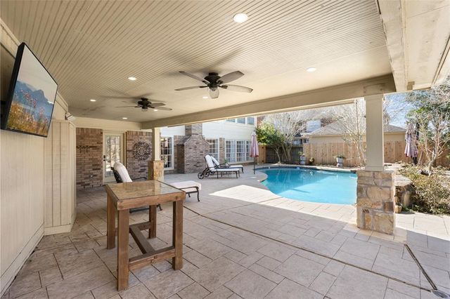 47 Sterling Street, Sugar Land, TX 77479
