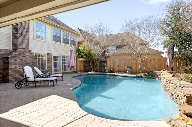 47 Sterling Street, Sugar Land, TX 77479