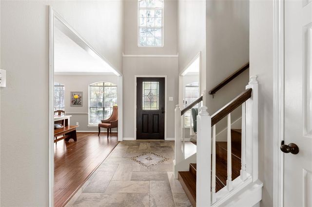 47 Sterling Street, Sugar Land, TX 77479