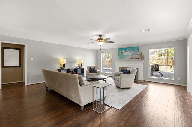 47 Sterling Street, Sugar Land, TX 77479