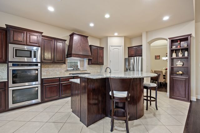 12230 Jackson Creek Drive, Dallas, TX 75243