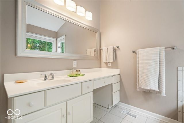 811 Pebble Brook Place, Noblesville, IN 46062