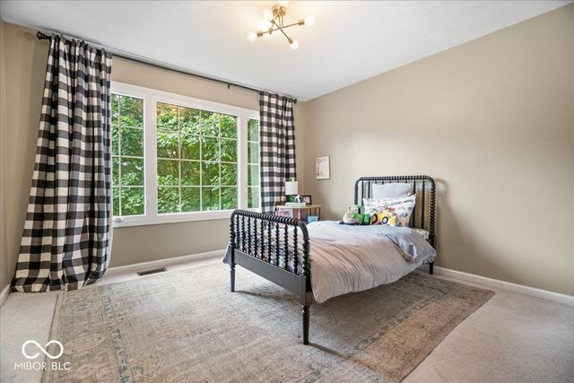811 Pebble Brook Place, Noblesville, IN 46062