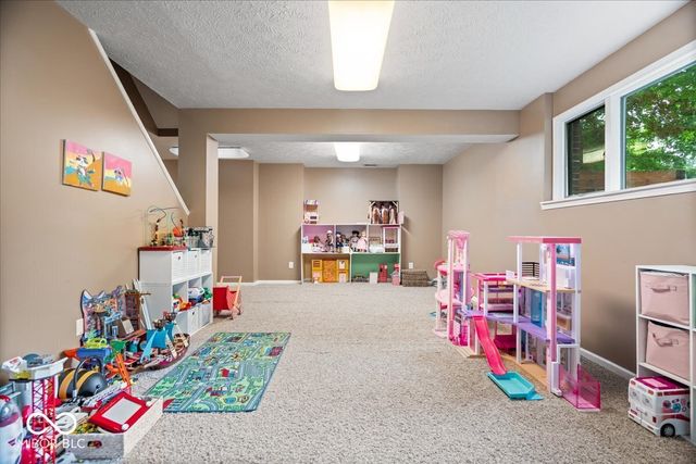 811 Pebble Brook Place, Noblesville, IN 46062