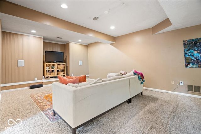 811 Pebble Brook Place, Noblesville, IN 46062
