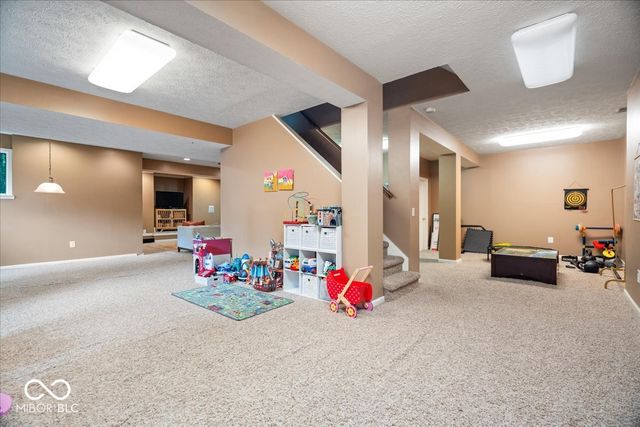 811 Pebble Brook Place, Noblesville, IN 46062