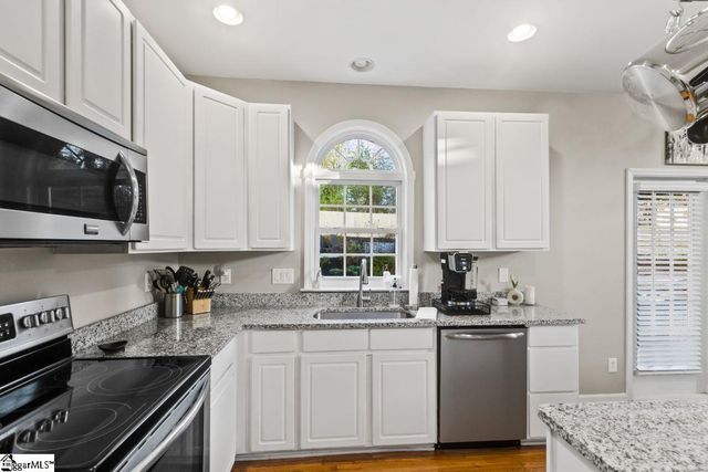 12 Bentley Way, Greer, SC 29650