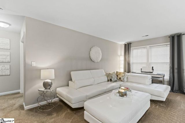 12 Bentley Way, Greer, SC 29650