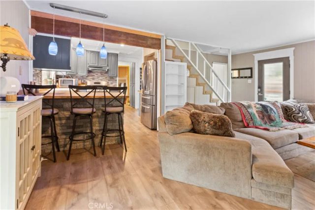 800 Mountain View, Wrightwood, CA 92397