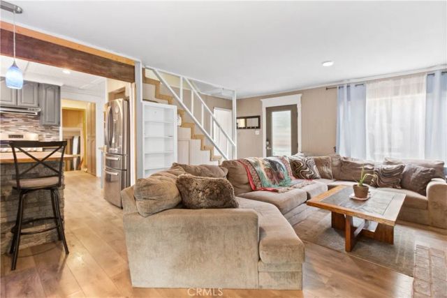 800 Mountain View, Wrightwood, CA 92397