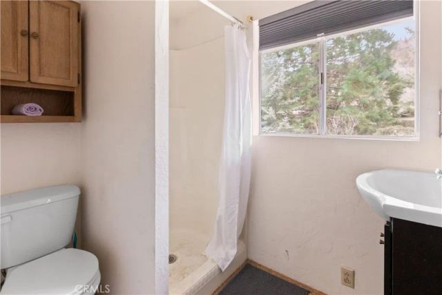 800 Mountain View, Wrightwood, CA 92397