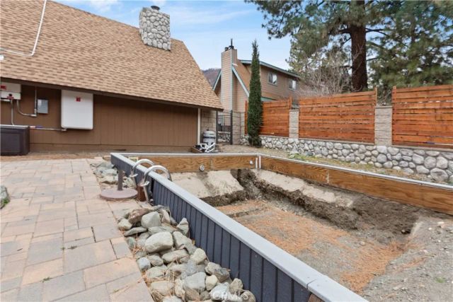 800 Mountain View, Wrightwood, CA 92397