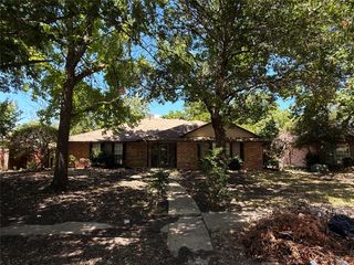 913 Francis Street, Lancaster, TX 75146