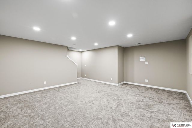 8008 N 167th Avenue, Bennington, NE 68007