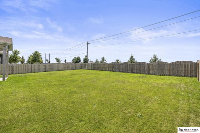 8008 N 167th Avenue, Bennington, NE 68007