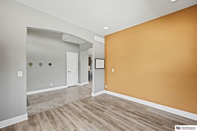 8008 N 167th Avenue, Bennington, NE 68007