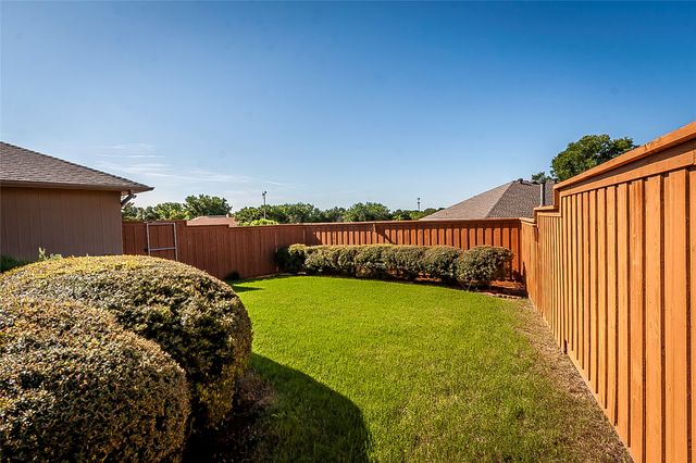 1004 Ledgemont Drive, Plano, TX 75025