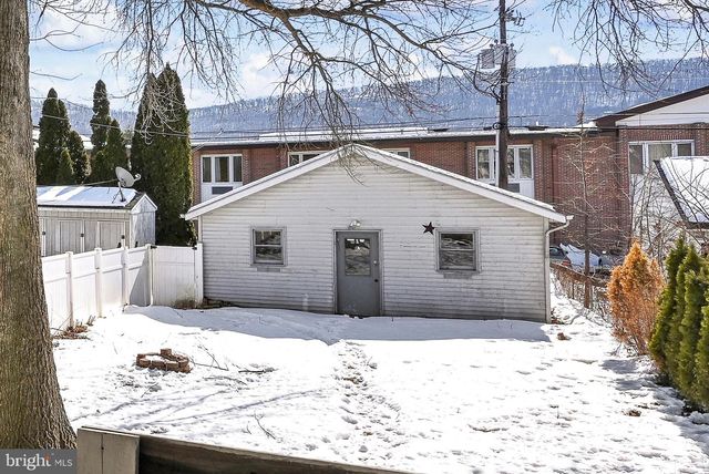 418 NORTH ST, Millersburg, PA 17061