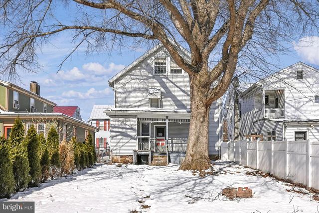 418 NORTH ST, Millersburg, PA 17061