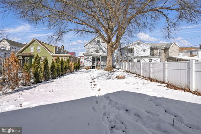 418 NORTH ST, Millersburg, PA 17061