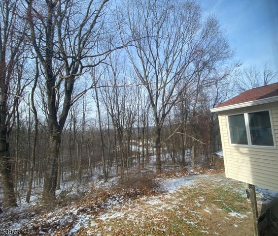 15 Hemlock Dr, Vernon Twp., NJ 07461