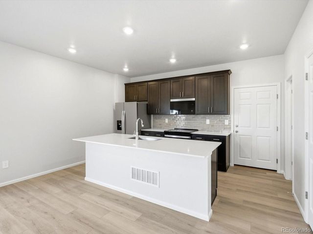 2189 E 164th Ave, Thornton, CO 80602