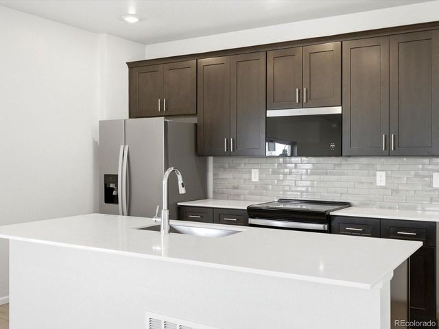 2189 E 164th Ave, Thornton, CO 80602