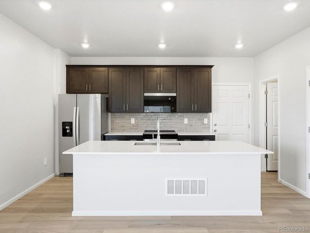 2189 E 164th Ave, Thornton, CO 80602