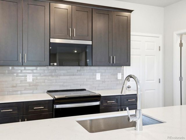 2189 E 164th Ave, Thornton, CO 80602