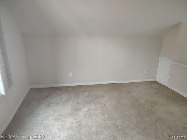 18330 Warwick Street, Detroit, MI 48219