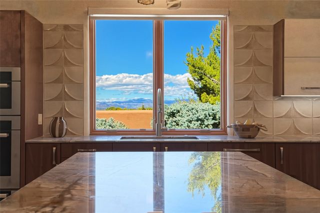 8 S Star Gazer Road, Santa Fe, NM 87506