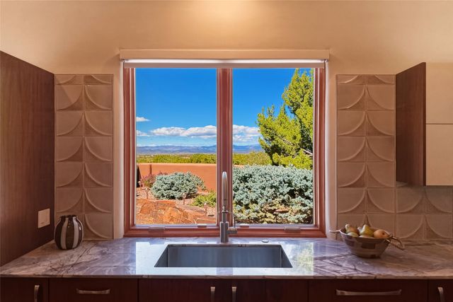 8 S Star Gazer Road, Santa Fe, NM 87506