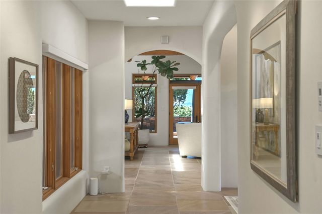 8 S Star Gazer Road, Santa Fe, NM 87506