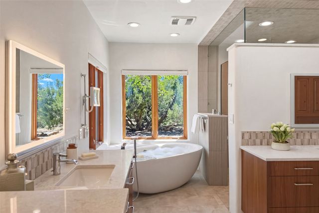 8 S Star Gazer Road, Santa Fe, NM 87506