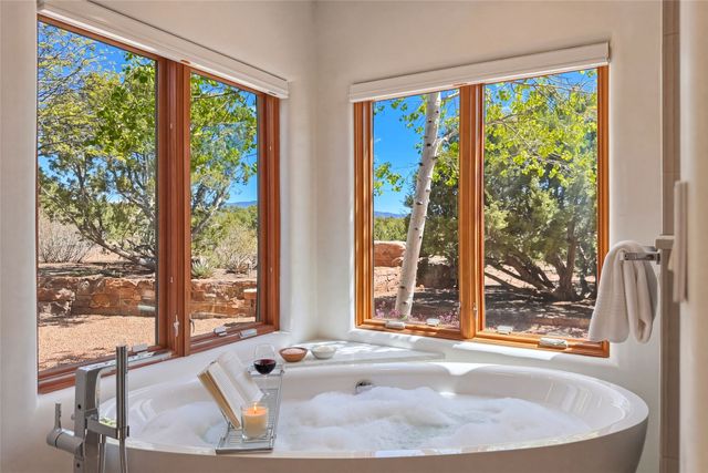 8 S Star Gazer Road, Santa Fe, NM 87506