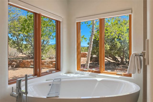 8 S Star Gazer Road, Santa Fe, NM 87506
