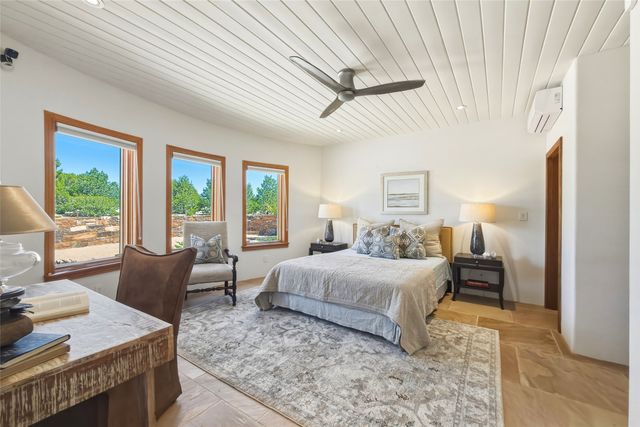 8 S Star Gazer Road, Santa Fe, NM 87506