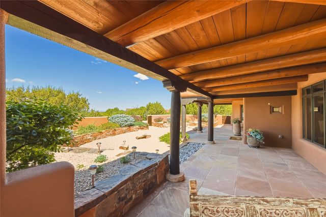 8 S Star Gazer Road, Santa Fe, NM 87506