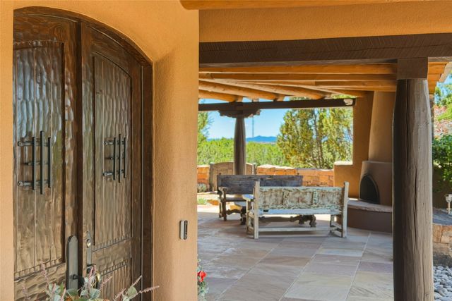 8 S Star Gazer Road, Santa Fe, NM 87506